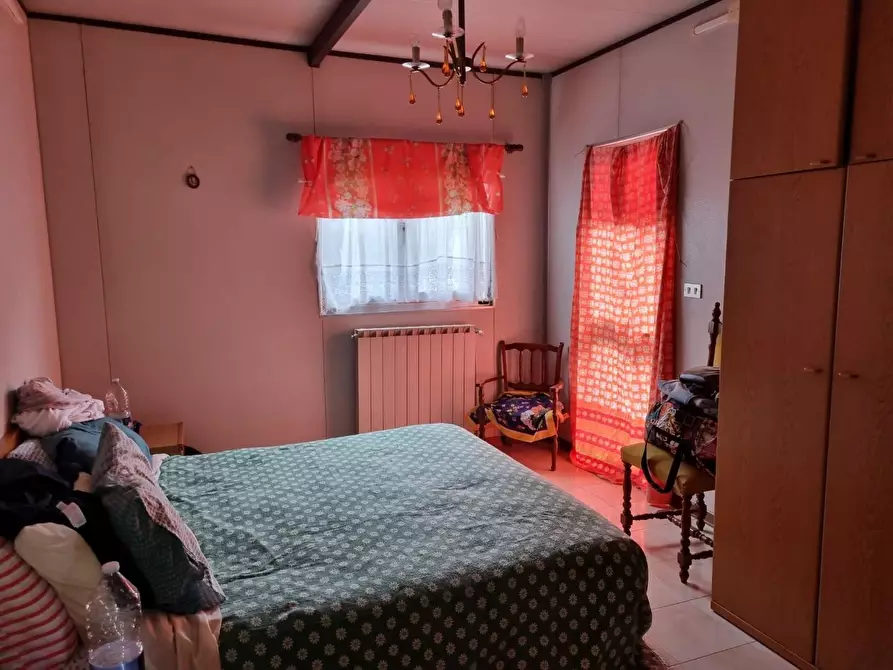 Immagine 21 di Casa indipendente in vendita  a Massa