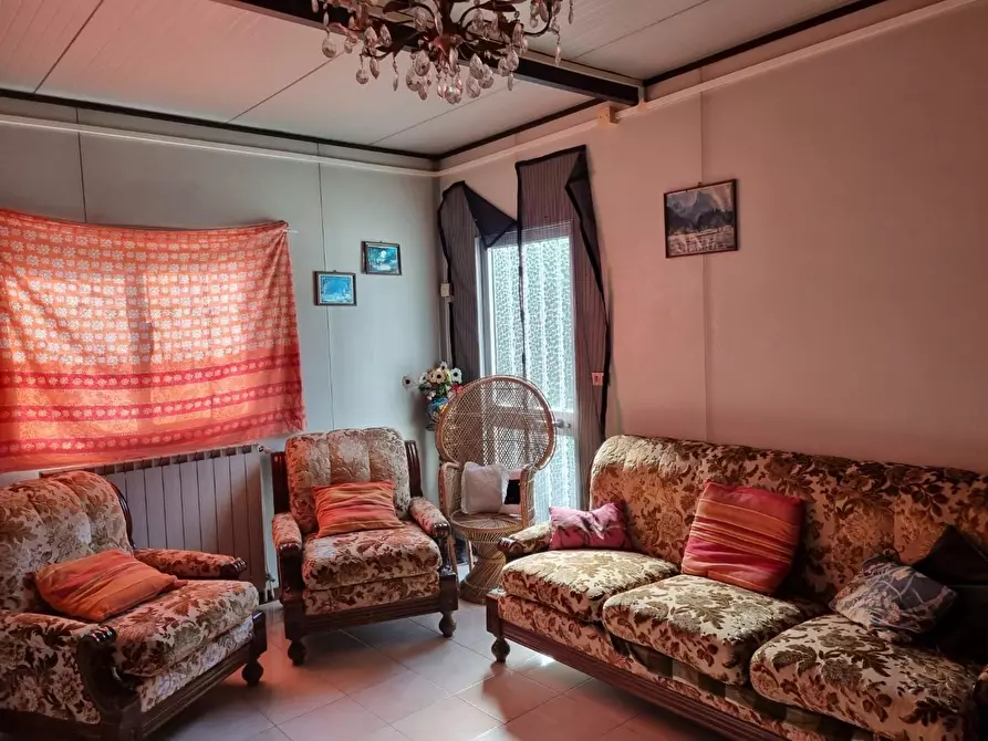 Immagine 12 di Casa indipendente in vendita  a Massa