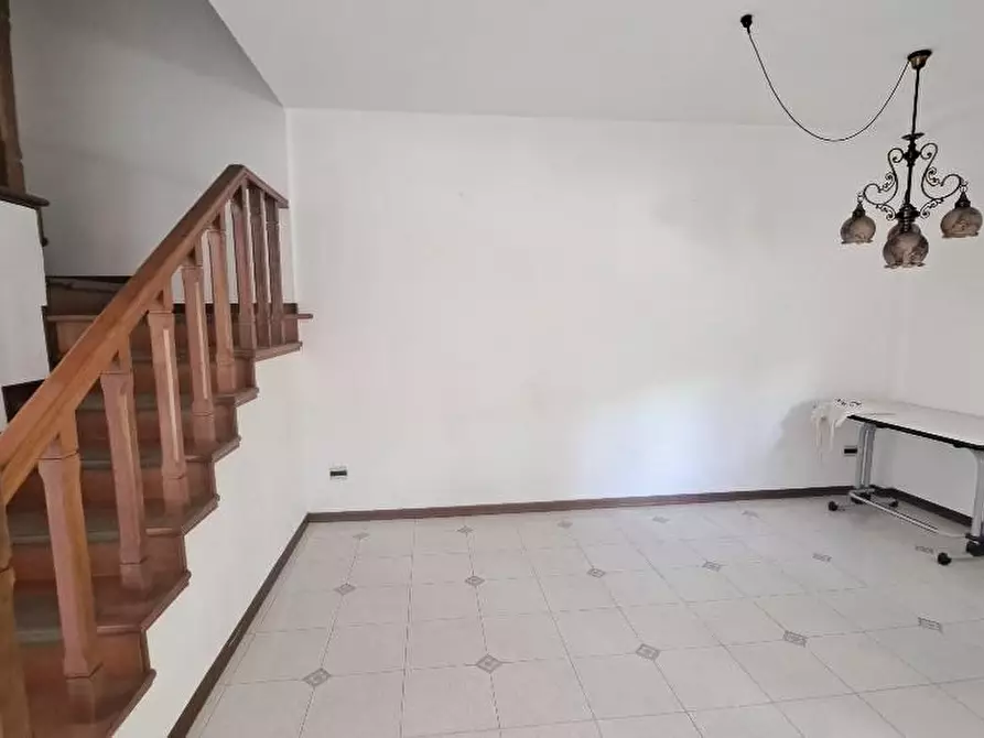 Immagine 1 di Appartamento in vendita  a Pontedera