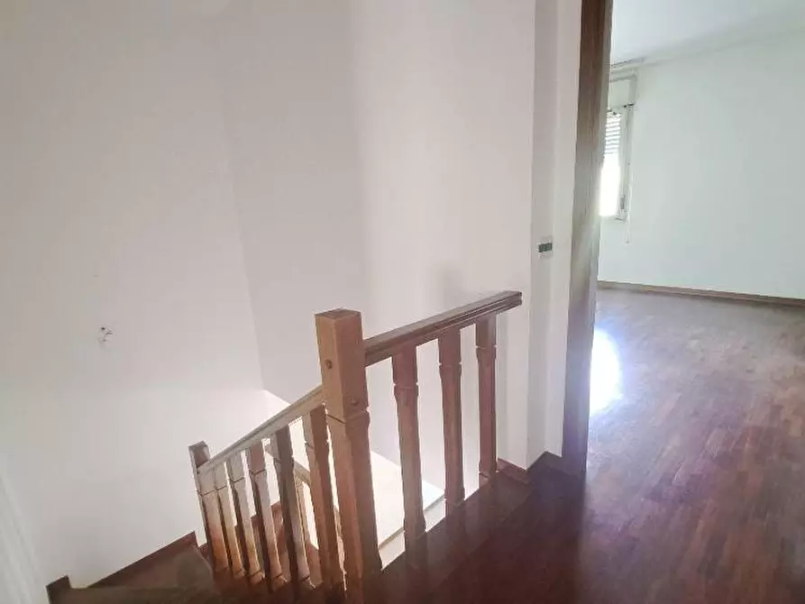 Immagine 10 di Appartamento in vendita  a Pontedera