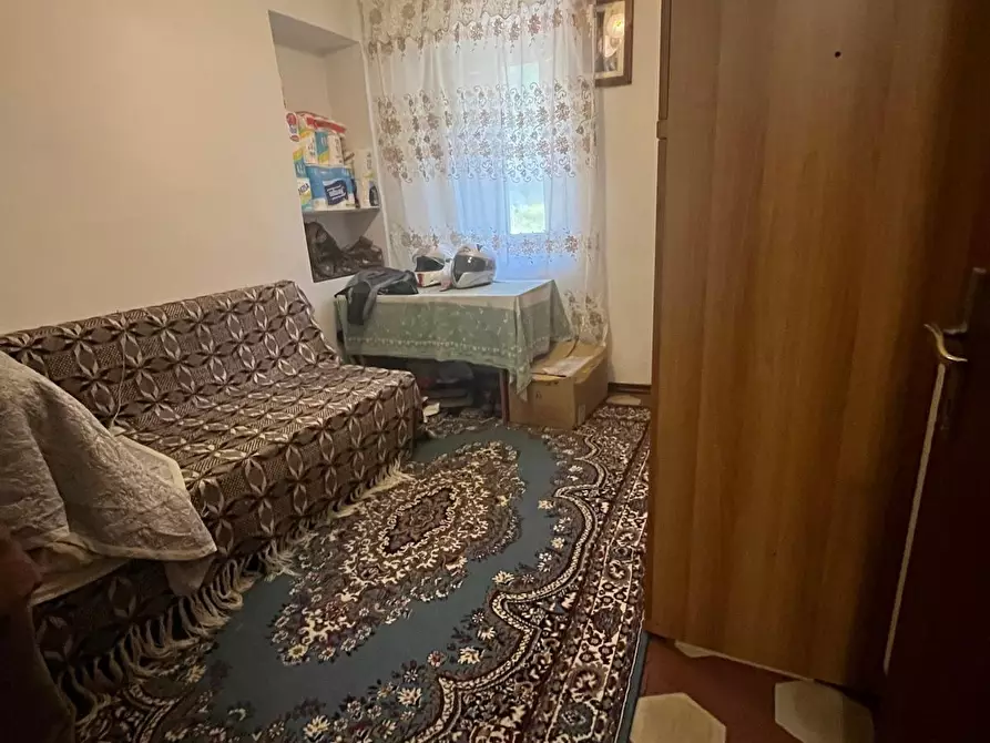 Immagine 6 di Casa colonica in vendita  a Capannori