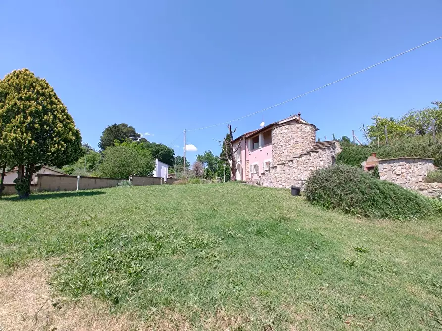 Immagine 33 di Villa in vendita  a Collesalvetti