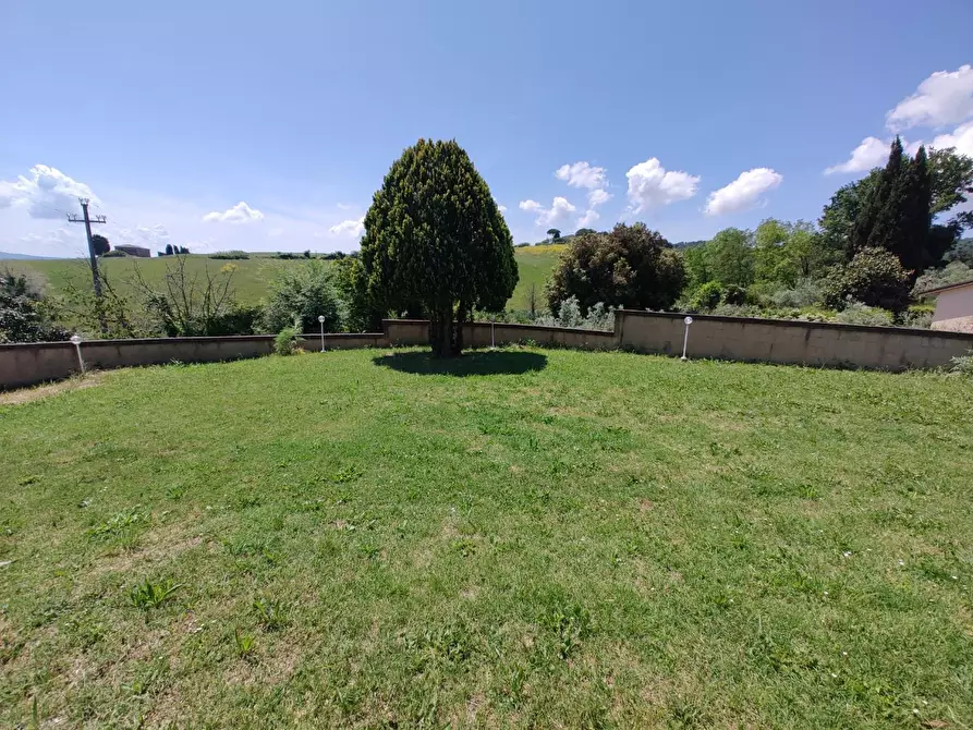 Immagine 25 di Villa in vendita  a Collesalvetti