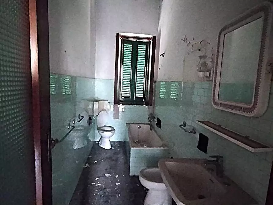 Immagine 4 di Casa bifamiliare in vendita  a Massa