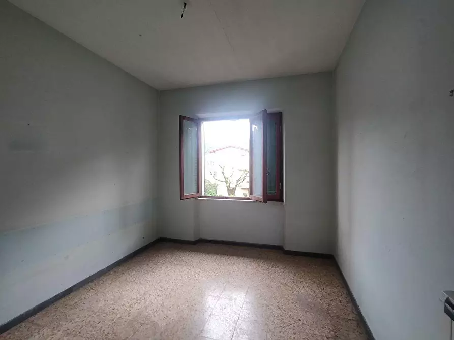 Immagine 14 di Casa bifamiliare in vendita  a Massa