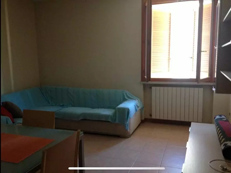 Immagine 2 di Appartamento in vendita  a Carrara