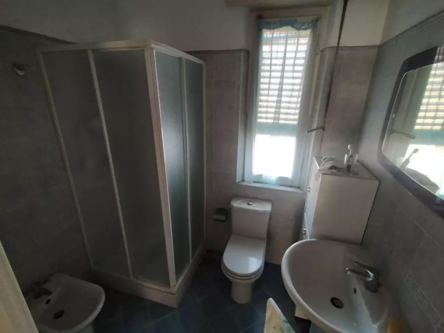 Immagine 23 di Porzione di casa in vendita  a Massa