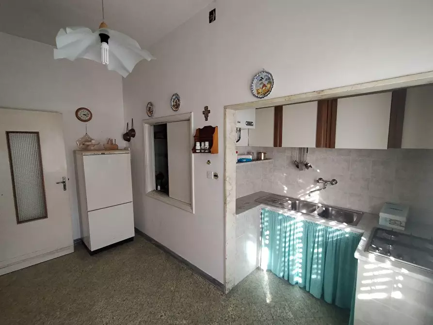 Immagine 7 di Porzione di casa in vendita  a Massa