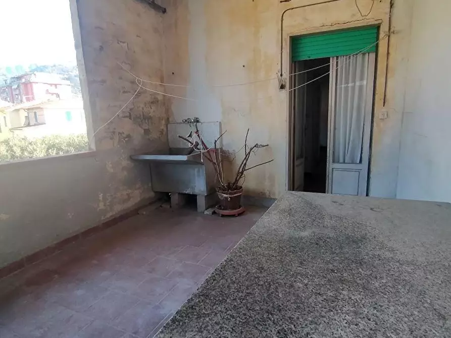 Immagine 30 di Porzione di casa in vendita  a Massa