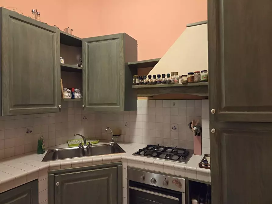 Immagine 8 di Appartamento in vendita  a Siena