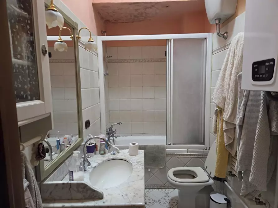 Immagine 16 di Appartamento in vendita  a Siena