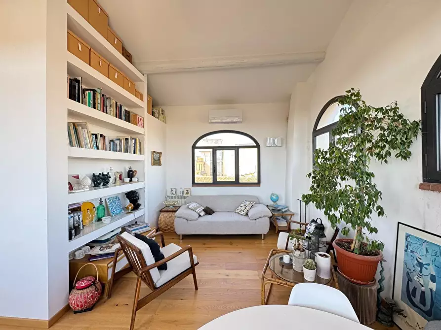 Immagine 9 di Loft/Open space in vendita  a Empoli