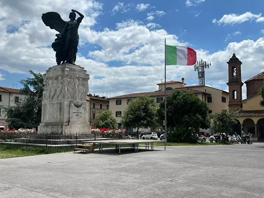 Immagine 32 di Loft/Open space in vendita  a Empoli