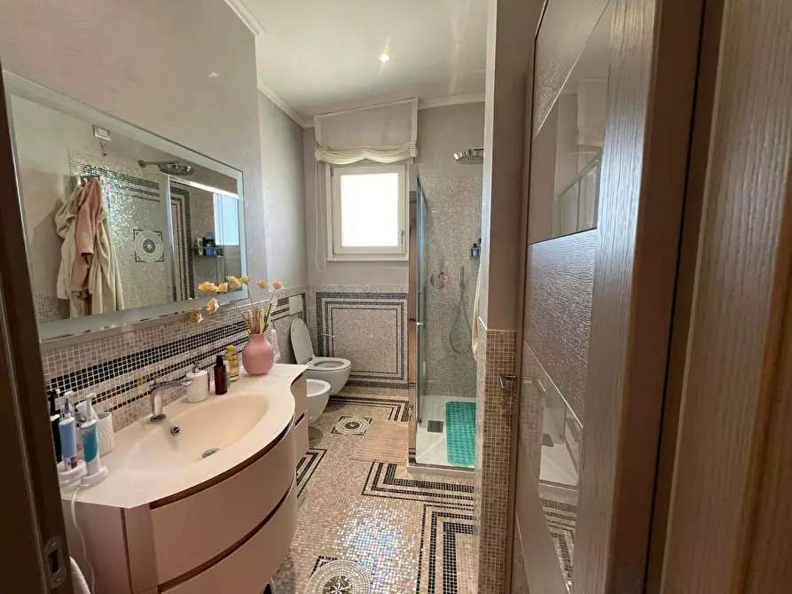 Immagine 11 di Mansarda in vendita  a Empoli