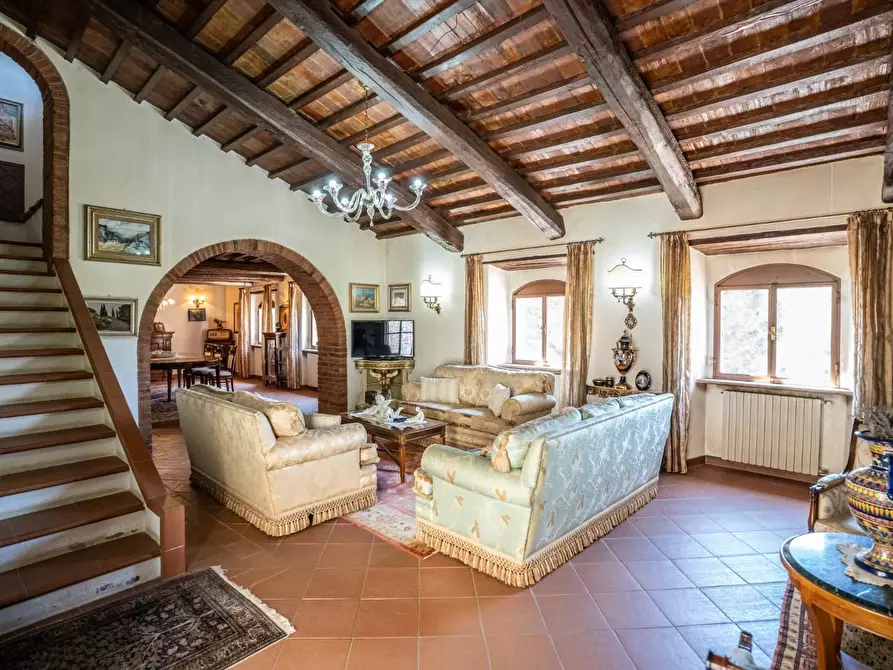 Immagine 16 di Casa colonica in vendita  a Sinalunga