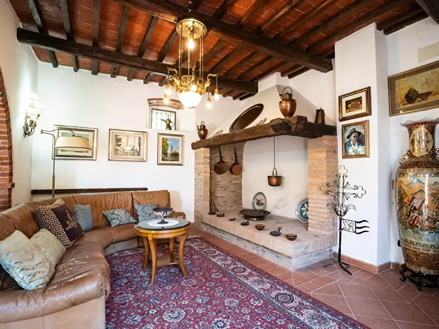 Immagine 26 di Casa colonica in vendita  a Sinalunga