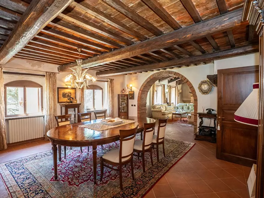Immagine 17 di Casa colonica in vendita  a Sinalunga