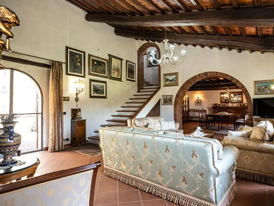 Immagine 15 di Casa colonica in vendita  a Sinalunga