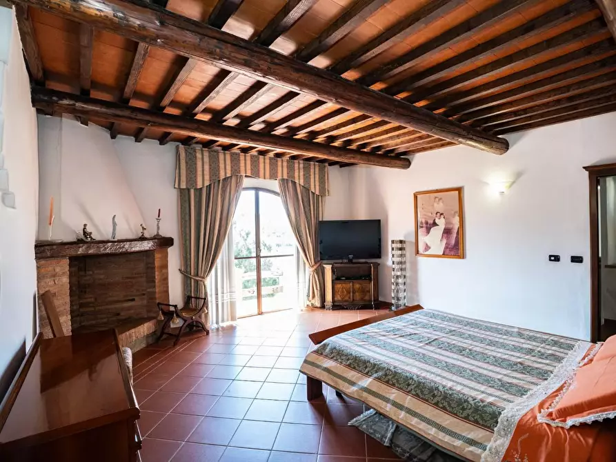 Immagine 44 di Casa colonica in vendita  a Sinalunga