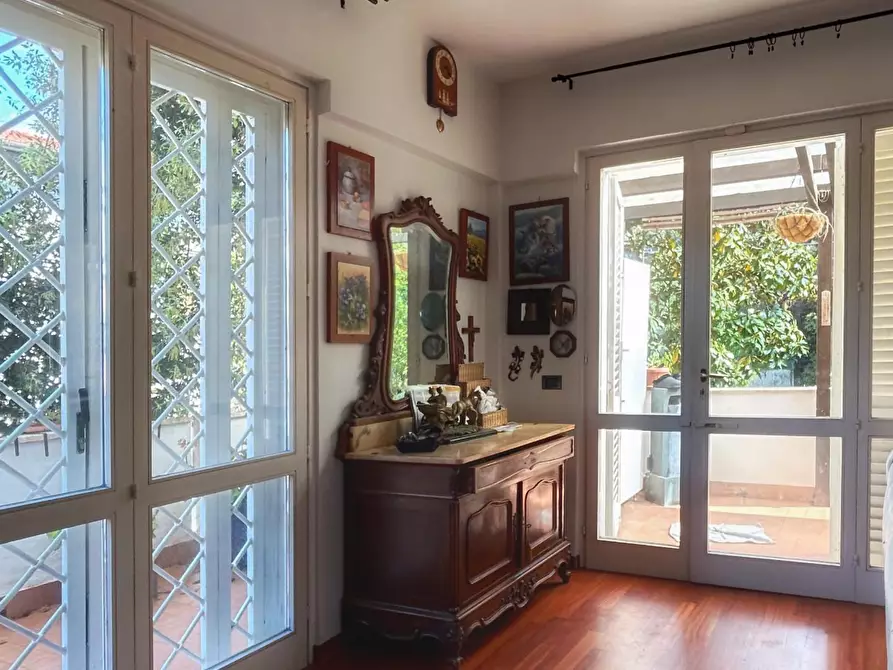 Immagine 9 di Appartamento in vendita  a Livorno