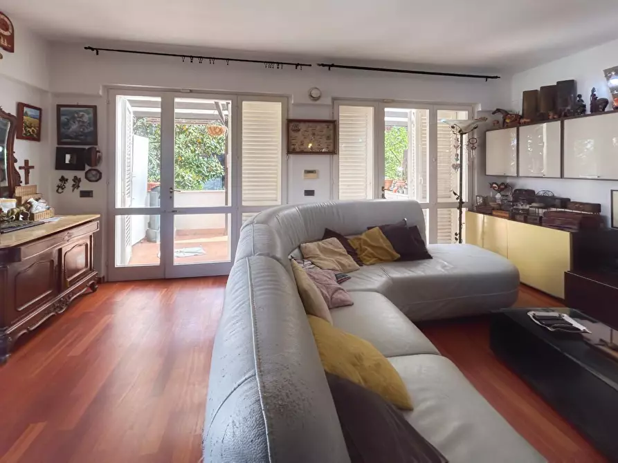 Immagine 6 di Appartamento in vendita  a Livorno