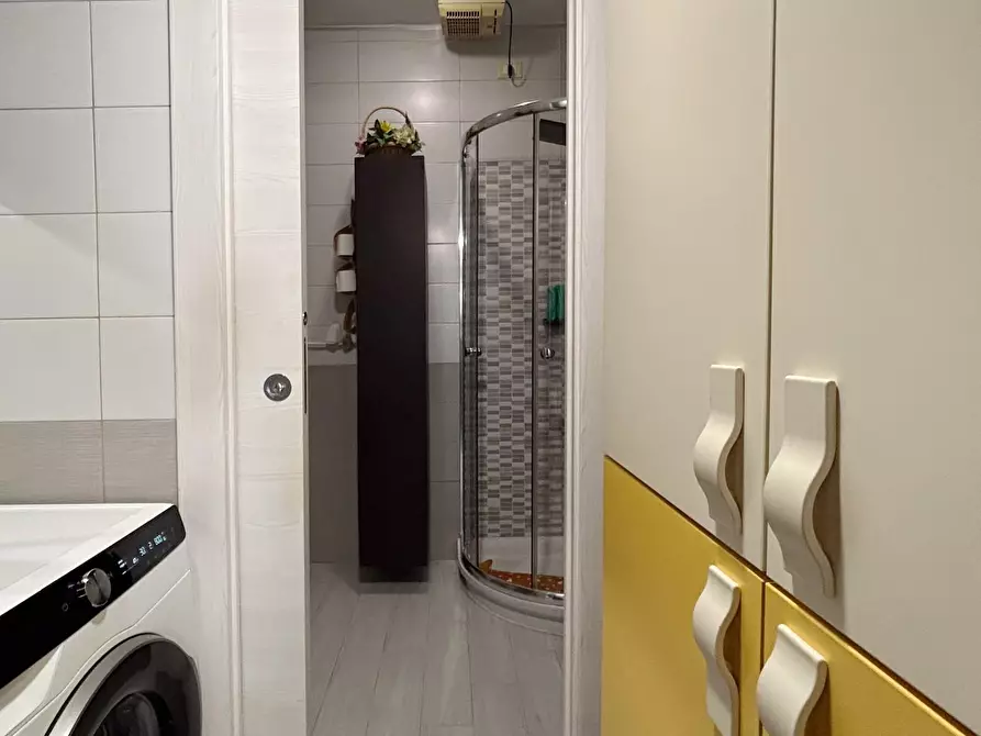 Immagine 14 di Appartamento in vendita  a Livorno