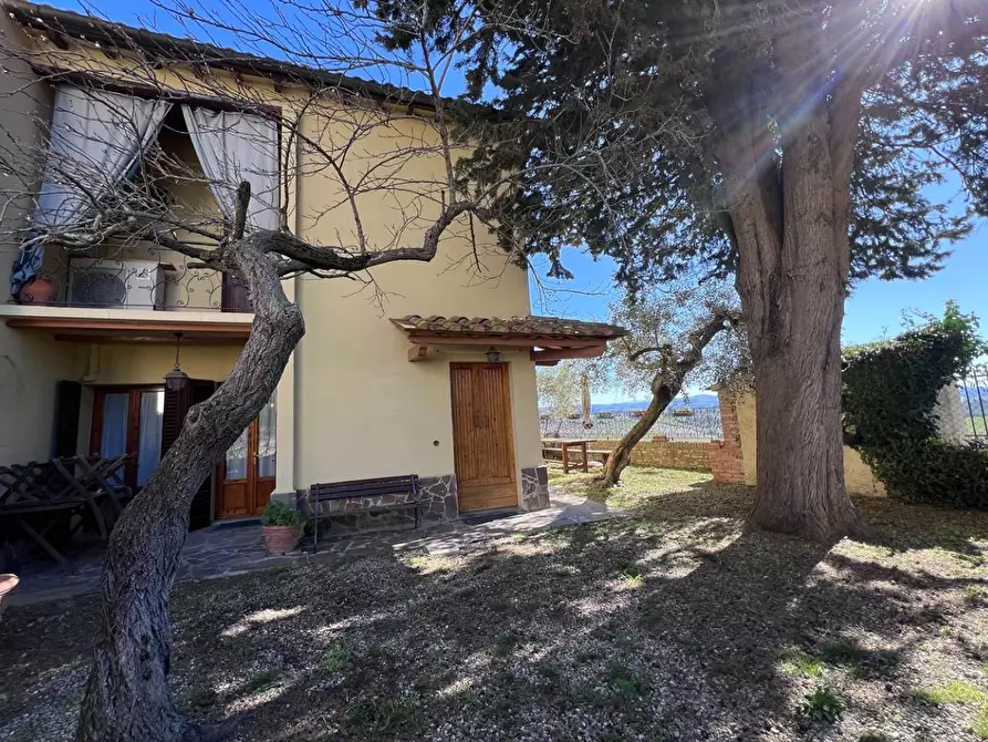 Immagine 26 di Appartamento in vendita  a Castelfiorentino