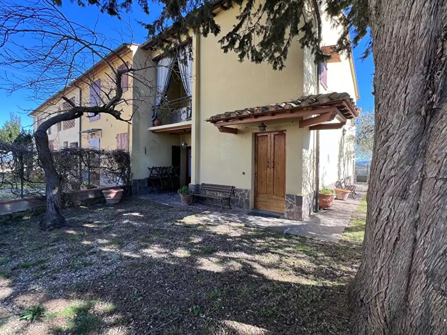 Immagine 25 di Appartamento in vendita  a Castelfiorentino