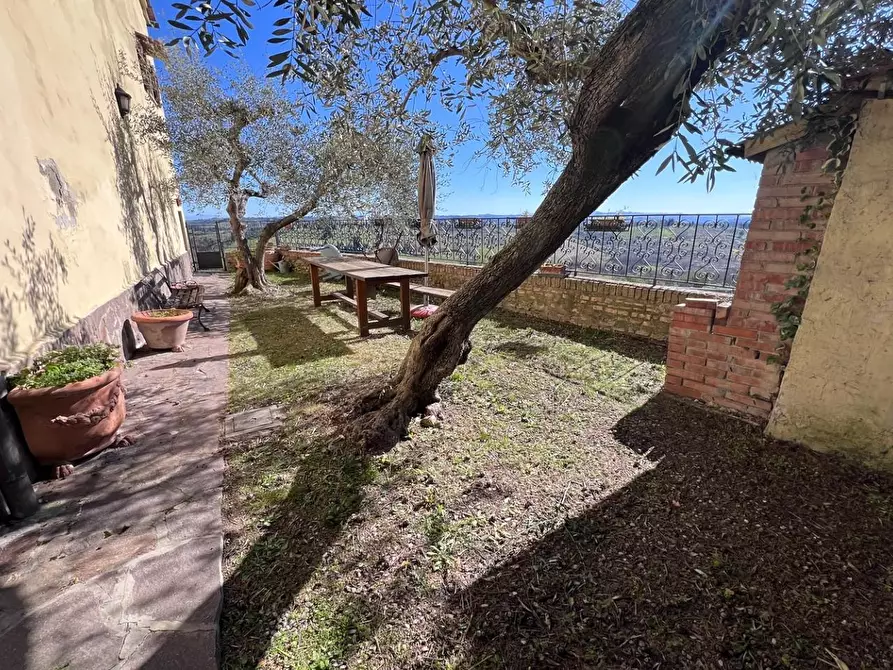 Immagine 2 di Appartamento in vendita  a Castelfiorentino