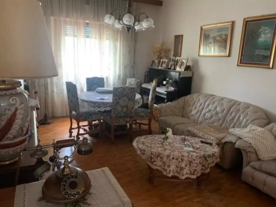 Immagine 3 di Appartamento in vendita  a Montecatini Terme