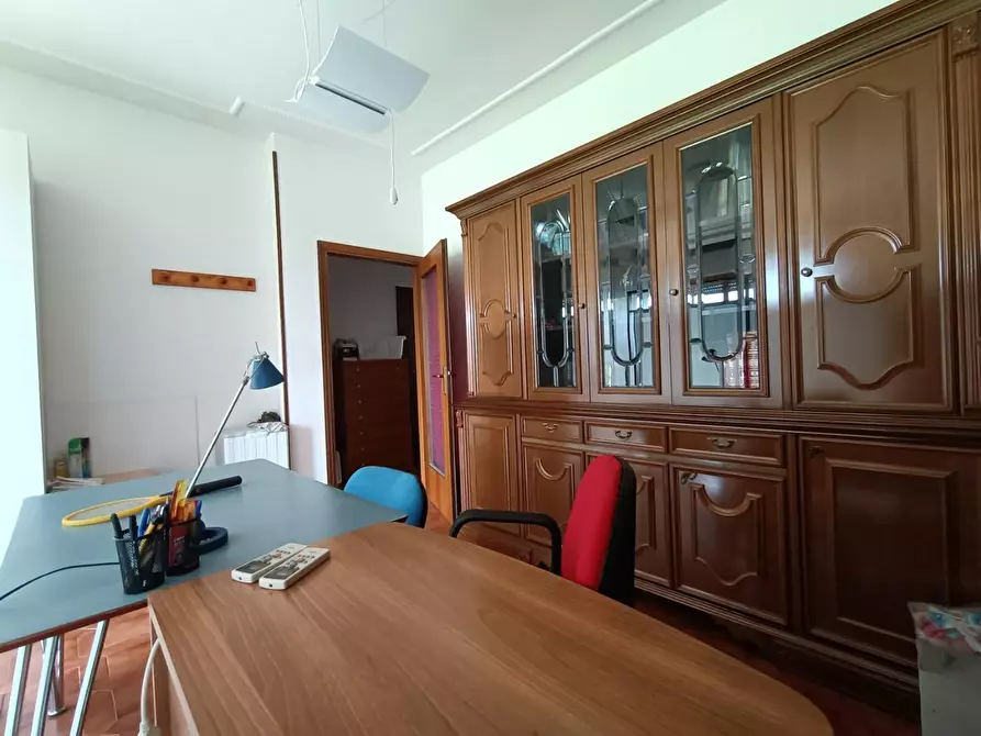 Immagine 10 di Appartamento in vendita  a Pisa