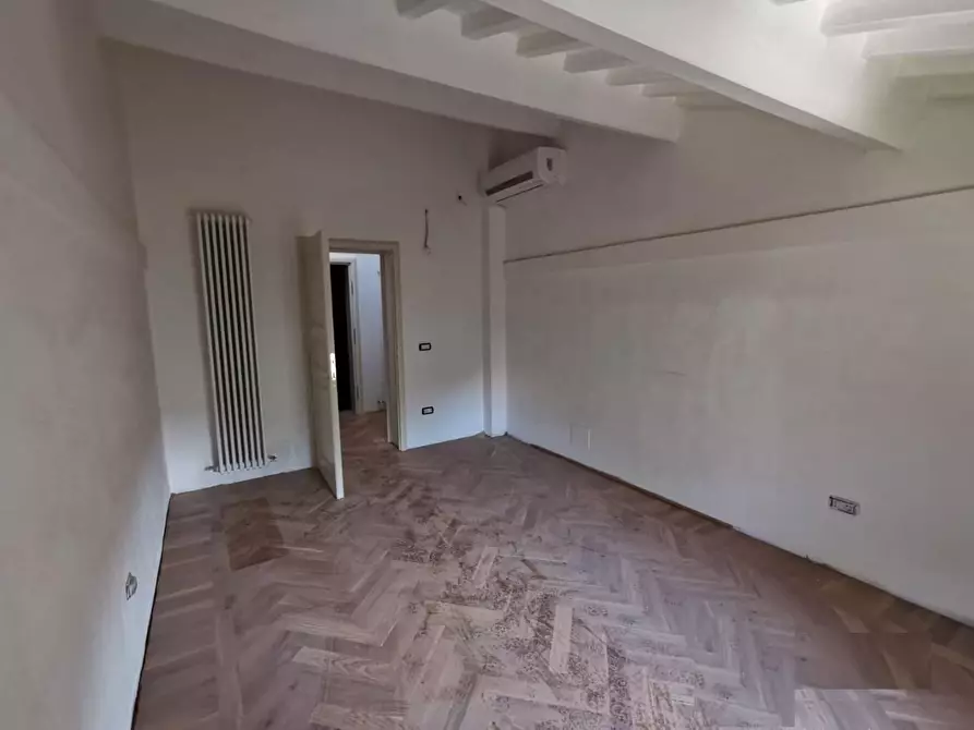 Immagine 5 di Ufficio in affitto  a Pisa