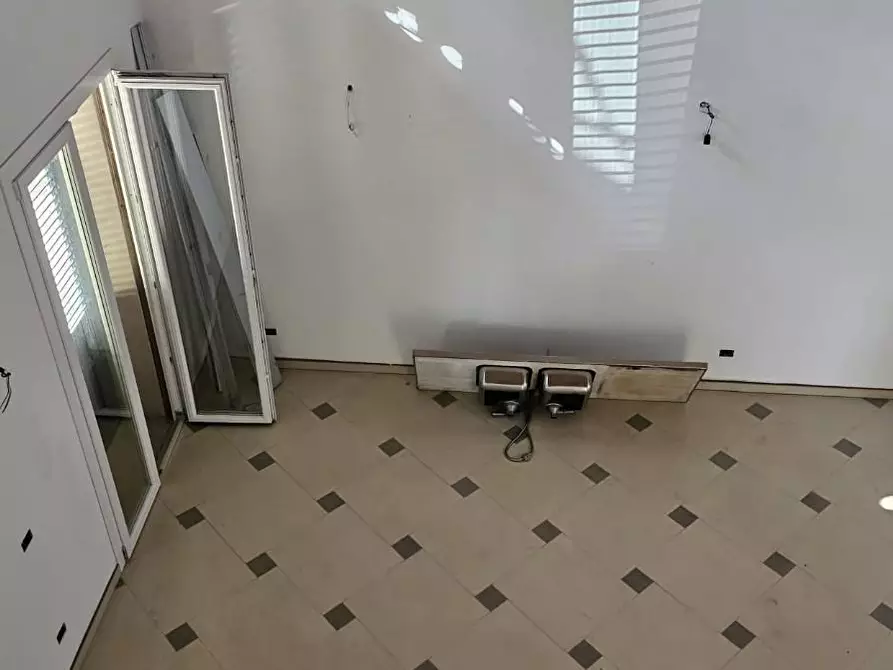 Immagine 10 di Casa bifamiliare in vendita  a Reggio Nell'emilia