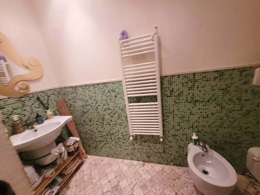 Immagine 17 di Rustico / casale in vendita  a San Giuliano Terme