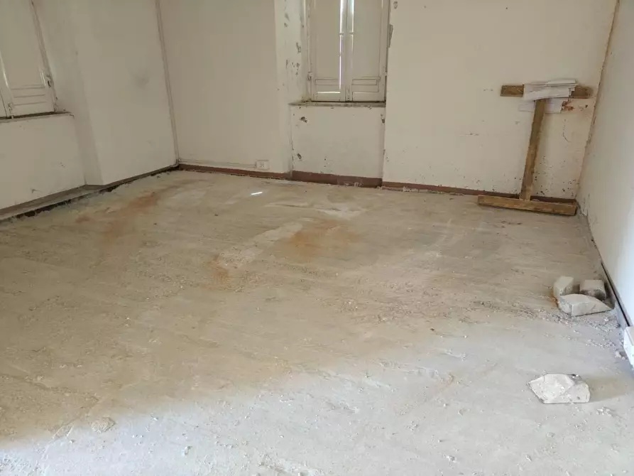 Immagine 9 di Porzione di casa in vendita  a Castelnuovo Magra