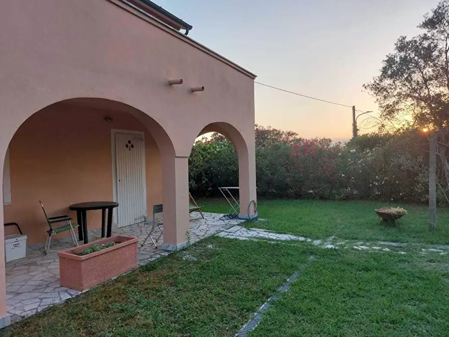 Immagine 21 di Porzione di casa in vendita  a Castelnuovo Magra