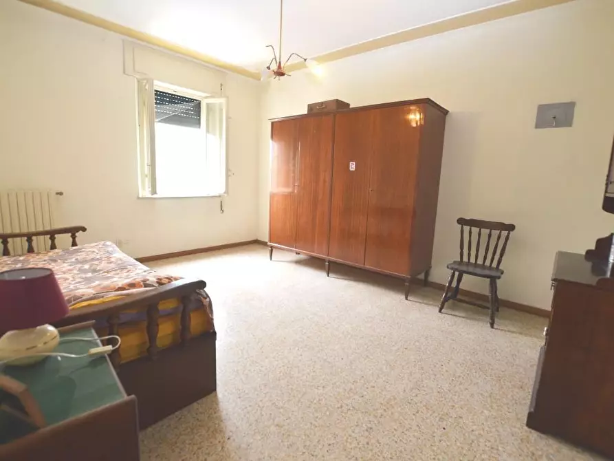 Immagine 11 di Casa bifamiliare in vendita  a Capannori