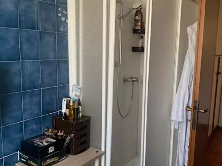 Immagine 15 di Appartamento in vendita  a Montecatini Terme