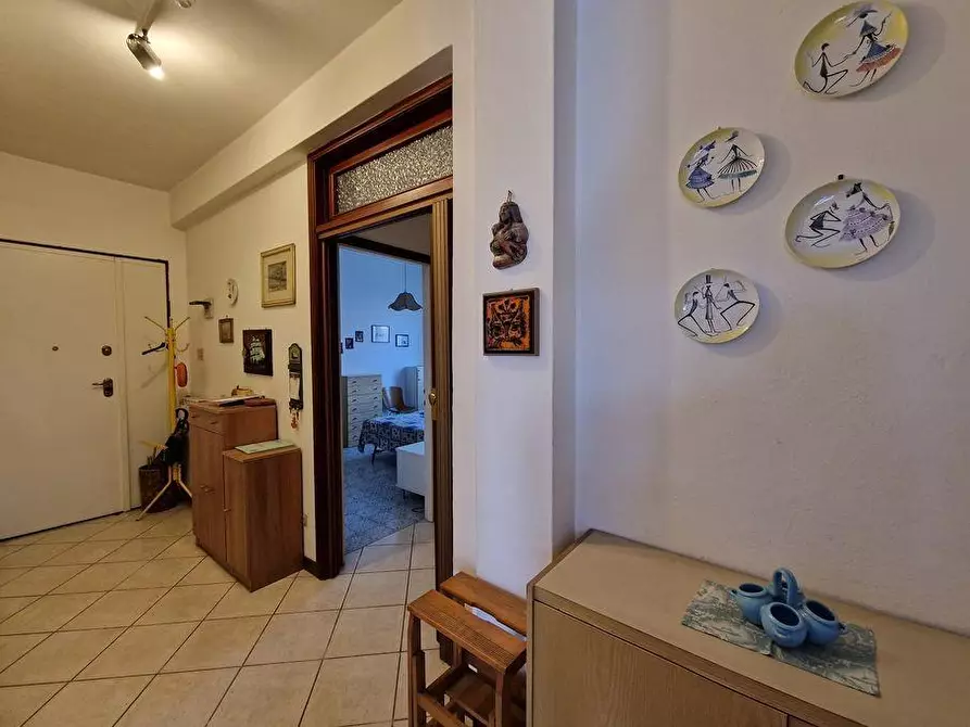 Immagine 17 di Appartamento in vendita  a Montignoso