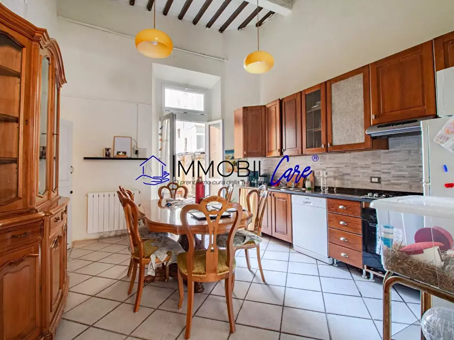 Immagine 4 di Appartamento in vendita  a Livorno
