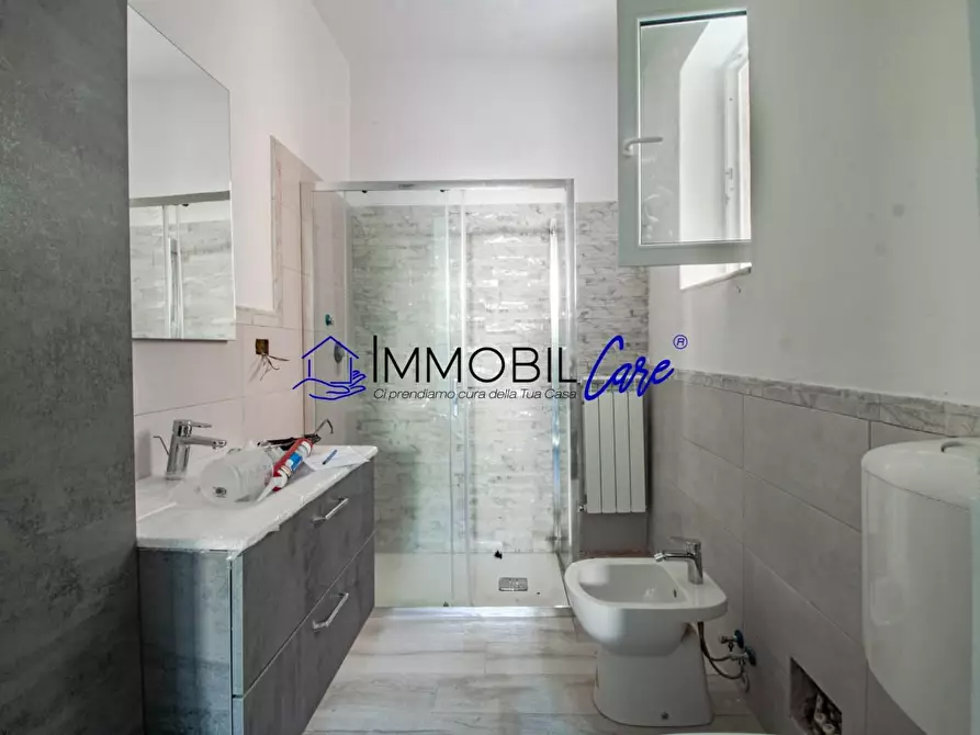 Immagine 24 di Appartamento in vendita  a Livorno