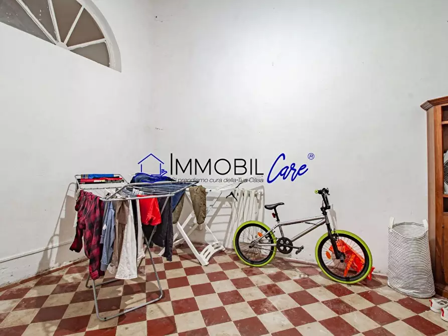 Immagine 17 di Appartamento in vendita  a Livorno