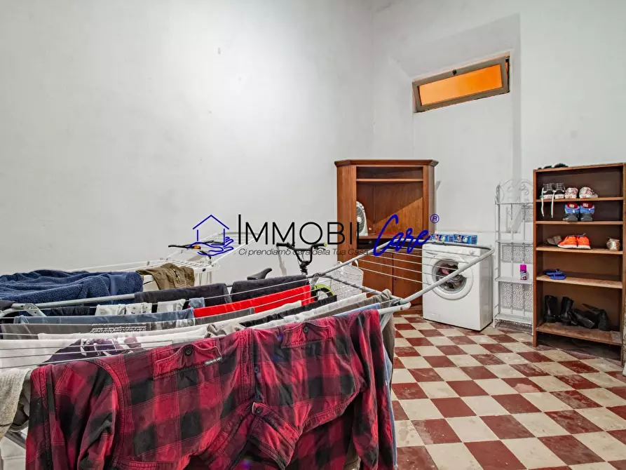 Immagine 18 di Appartamento in vendita  a Livorno