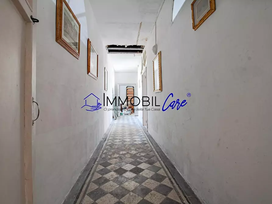 Immagine 19 di Appartamento in vendita  a Livorno