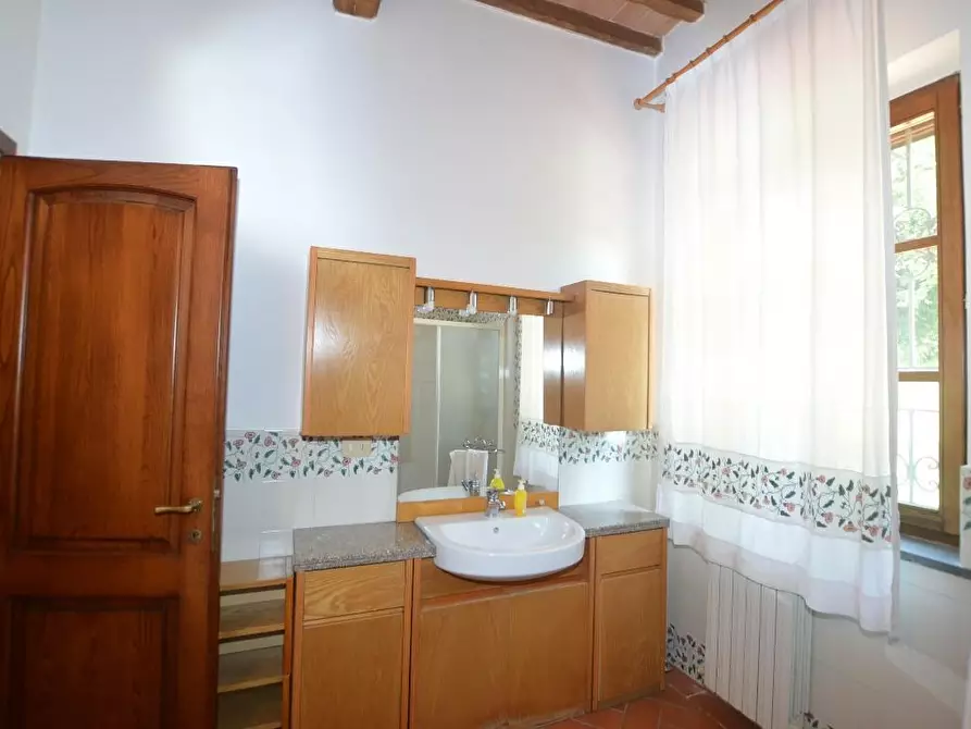 Immagine 17 di Casa bifamiliare in vendita  a Pisa