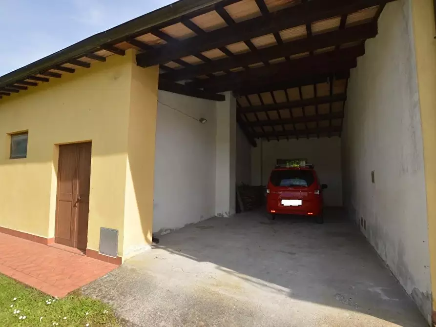 Immagine 32 di Casa bifamiliare in vendita  a Pisa