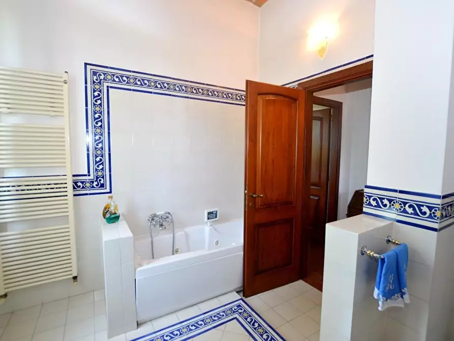 Immagine 23 di Casa bifamiliare in vendita  a Pisa