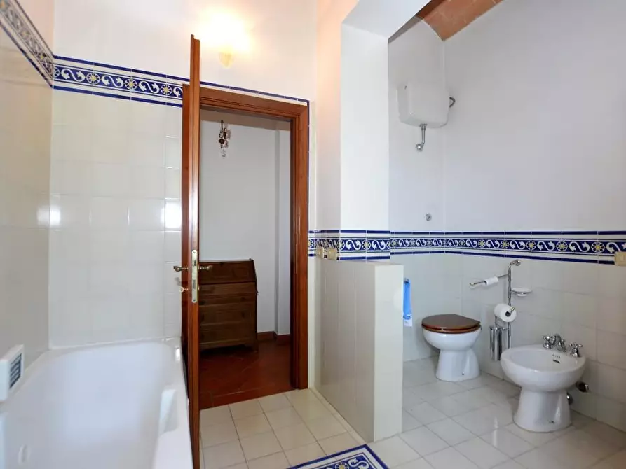 Immagine 24 di Casa bifamiliare in vendita  a Pisa