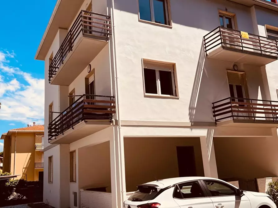 Immagine 41 di Appartamento in vendita  a Cecina