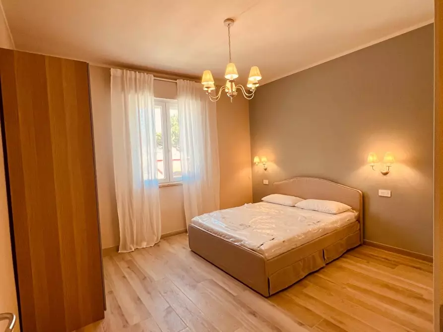 Immagine 11 di Appartamento in vendita  a Cecina